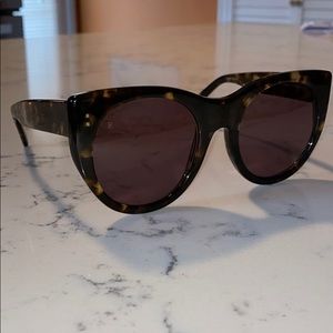 RAEN Durante Chunky Cat-Eye Sunglasses